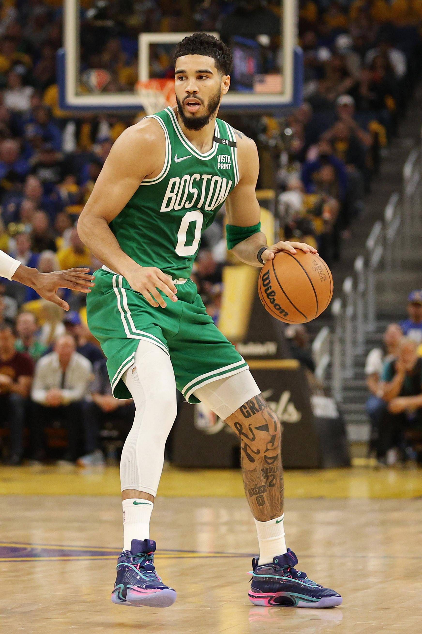 九游手游官方下载凯尔特人队季后赛出局,主帅宣布引咎辞职,日期部分.