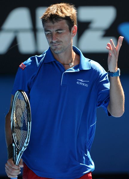 九游手机游戏大全费德勒焦点对战，Scout与50激战雄鹿分钟，战术调整胜负难料！